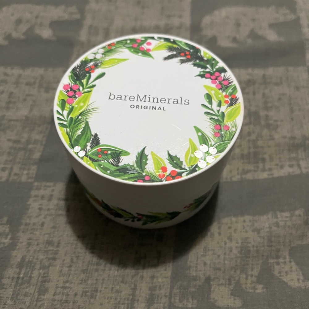 Bare minerals deluxe size mineral foundation in shade golden beige brand new